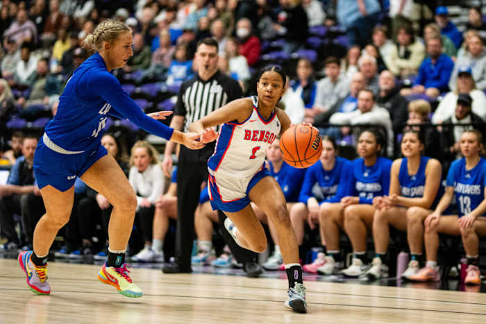 Benson Grants Pass 6A Oregon girls basketball quarterfinal 2024 Naji Saker -17